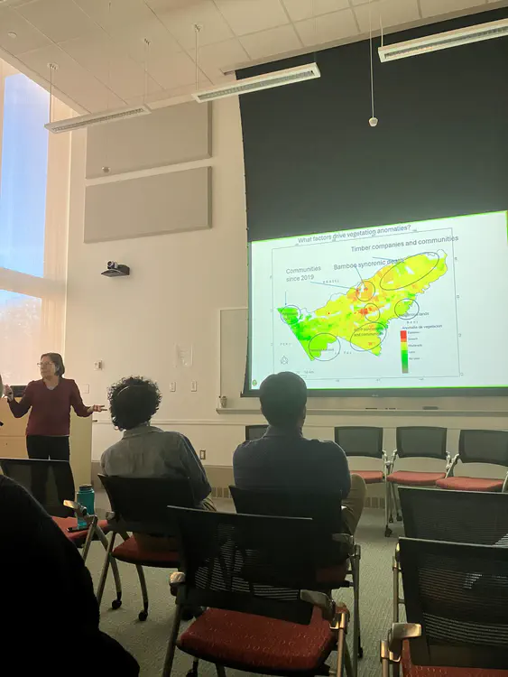 Dr. Selaya presented on detangling factors impacting forest health in Southwestern Amazonia. Credit: S.D.Tuhi.